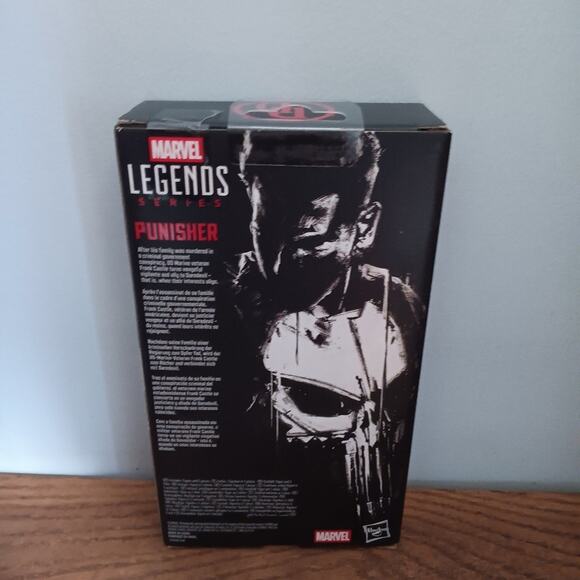 Marvel Legends Daredevil: Born Again The Punisher 6" Action Figure NIB - Picture 2 of 3